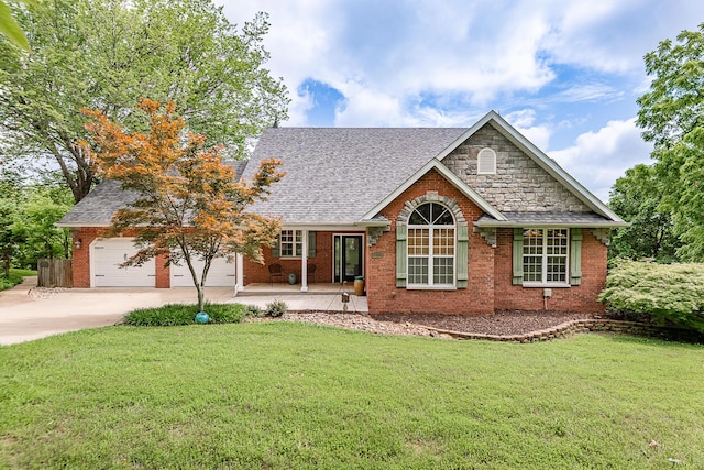 280 Center Rd, Ozark, MO 65721 - ranch-style house with a front lawn, driveway, a porch, a shingled roof, and an attached garage