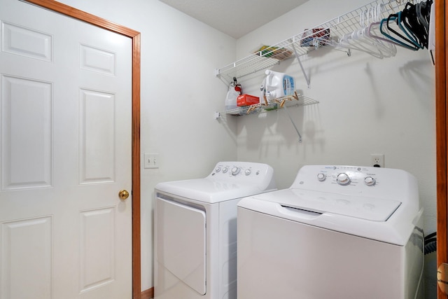 3605 N 30th St, Ozark, MO 65721 - laundry room with washing machine and dryer