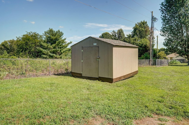904 N 41st St, Nixa, MO 65714 - view of shed with a fenced backyard