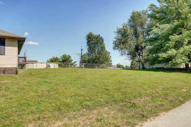 904 N 41st St, Nixa, MO 65714 - view of yard
