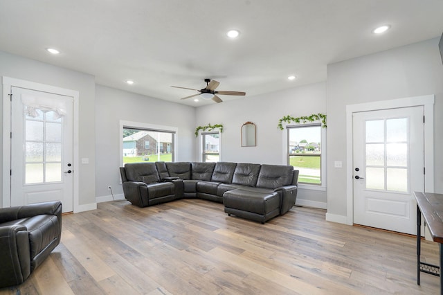 1240 E Keeling Pl, Bolivar, MO 65613 - living room featuring a ceiling fan, light wood-style floors, and recessed lighting