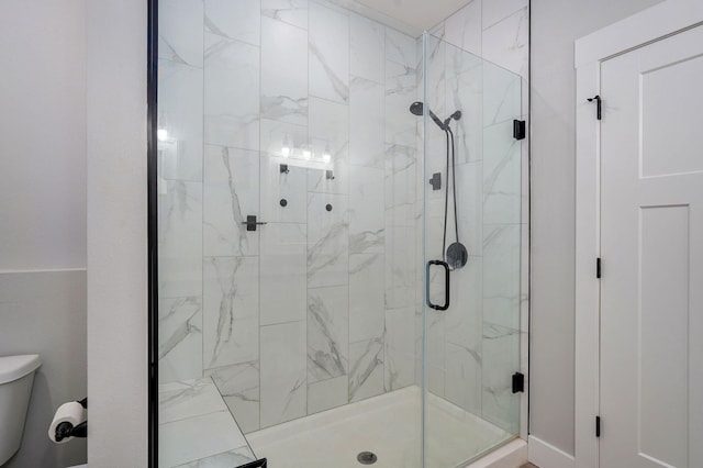 1240 E Keeling Pl, Bolivar, MO 65613 - full bathroom featuring toilet and a marble finish shower