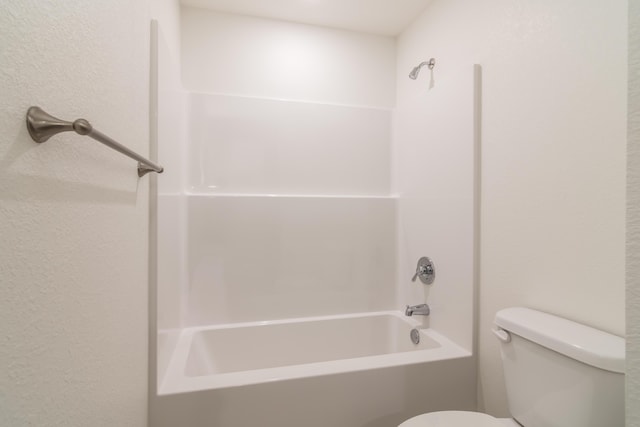 37 Lantern Bay Ln Unit 3, Branson, MO 65616 - bathroom with toilet and  shower combination