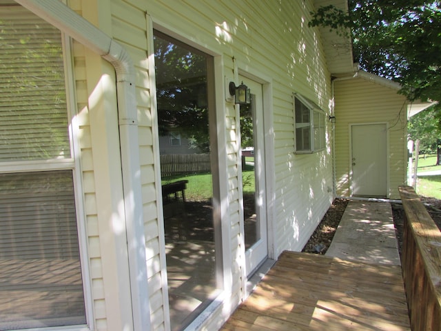 285 Scenic Dr, Forsyth, MO 65653 - view of deck