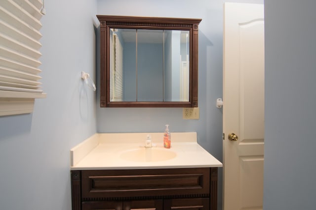 618 Parnell Cir, Branson, MO 65616 - bathroom with vanity