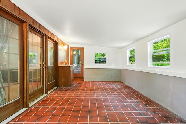 107 Oakwood Dr, Branson, MO 65616 - view of unfurnished sunroom