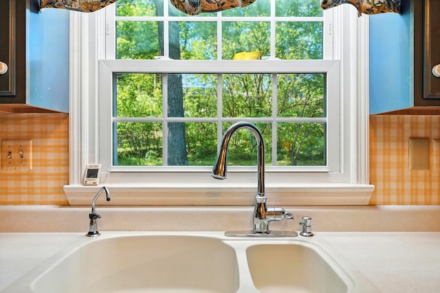 107 Oakwood Dr, Branson, MO 65616 - kitchen view of light countertops and wallpapered walls