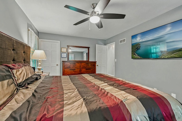 107 Oakwood Dr, Branson, MO 65616 - bedroom featuring a ceiling fan