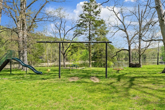 7815 Cozy Cove Rd Unit 3-15, Branson, MO 65616 - view of green lawn featuring a playground