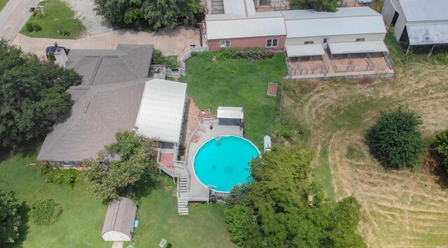 1746 Wall Rd, Mountain Grove, MO 65711 - aerial view of a pool area