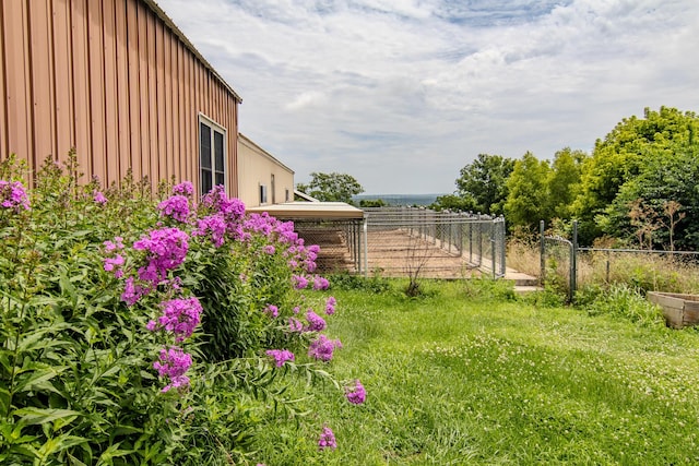1746 Wall Rd, Mountain Grove, MO 65711 - view of yard