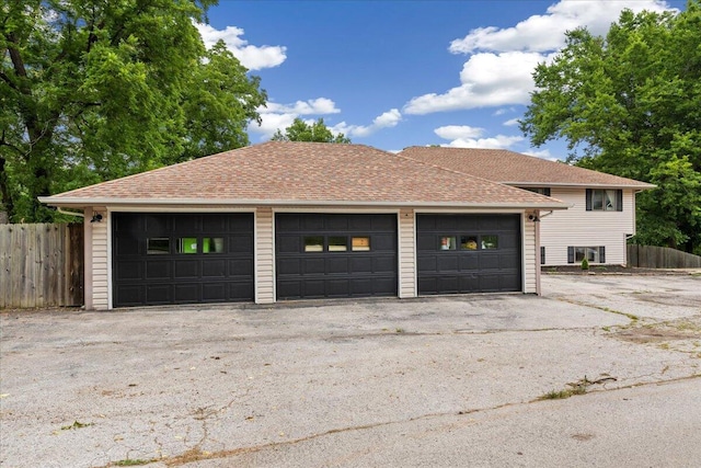 103 W Secluded Ln, Nixa, MO 65714 - view of garage