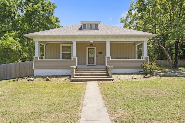 526 S Mccanse St, Mount Vernon, MO 65712 - bungalow featuring a shingled roof and a porch