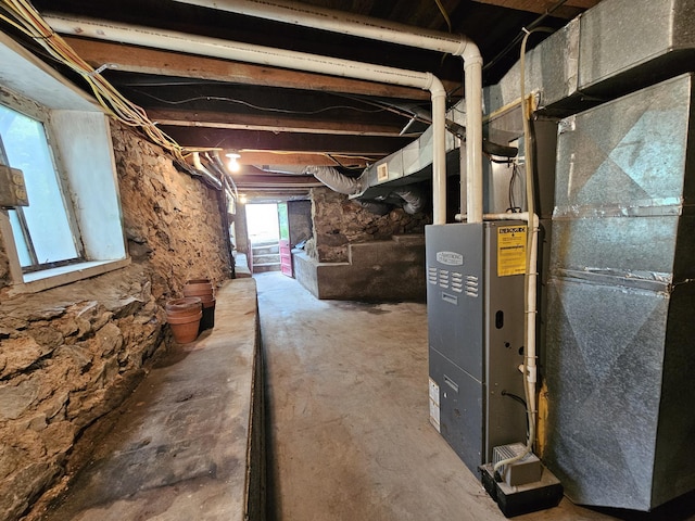 609 S College St, Neosho, MO 64850 - view of basement