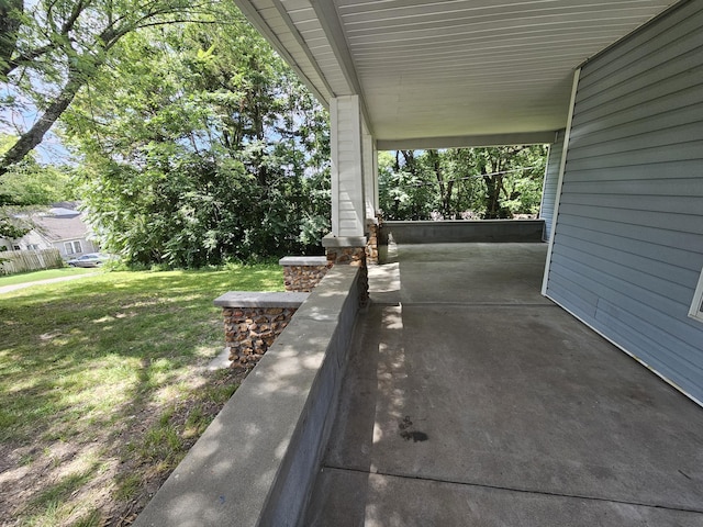 609 S College St, Neosho, MO 64850 - view of patio / terrace
