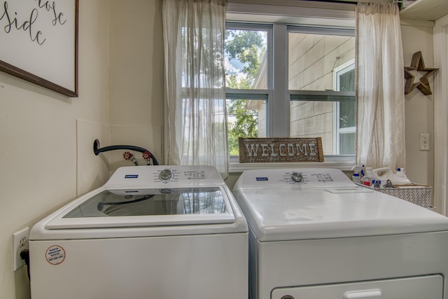 135 Roark Ave, Branson, MO 65616 - laundry room with washer and clothes dryer