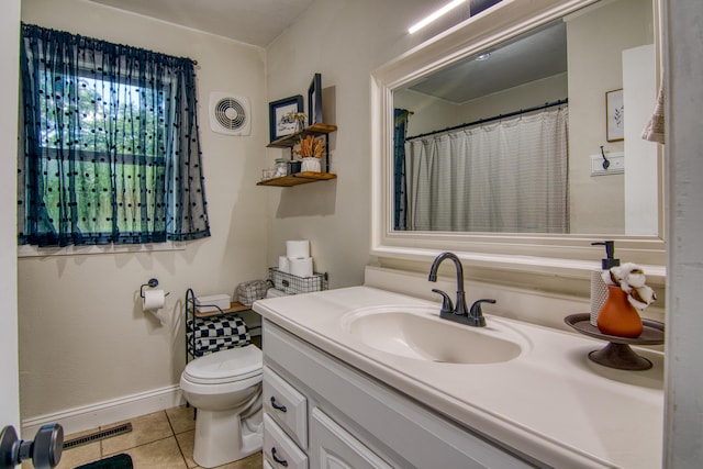 135 Roark Ave, Branson, MO 65616 - full bath featuring tile patterned floors and vanity