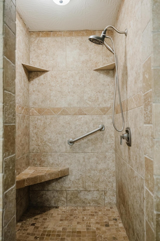 22783 Lawrence Unit 1210, Aurora, MO 65605 - full bathroom featuring tiled shower