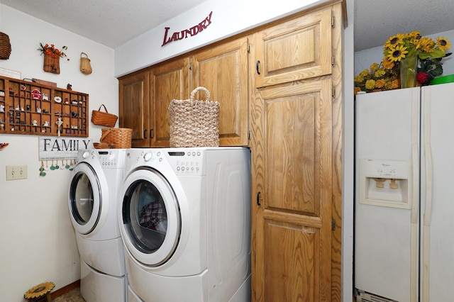 667 S Broadview Dr, Springfield, MO 65809 - laundry area featuring cabinet space, independent washer and dryer, and a textured ceiling