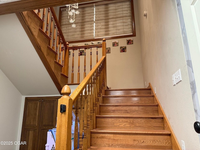 318 Fox Fire Ct, Joplin, MO 64801 - view of stairs