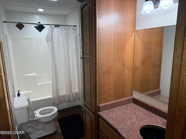 318 Fox Fire Ct, Joplin, MO 64801 - full bath with vanity, shower / tub combo, and recessed lighting