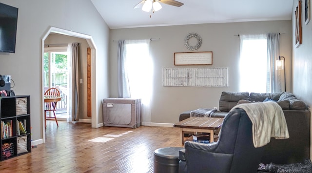 921 Woodhurst Dr, Marshfield, MO 65706 - living area featuring a ceiling fan, wood finished floors, and vaulted ceiling