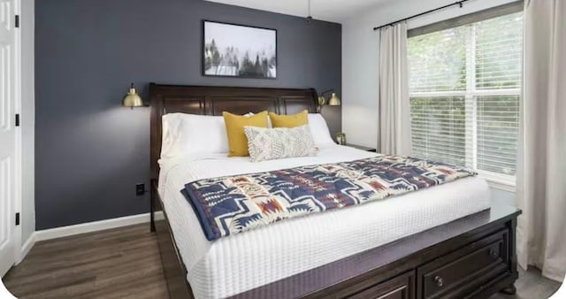 200 Golfview Dr Unit D5, Branson, MO 65616 - bedroom with wood finished floors and baseboards