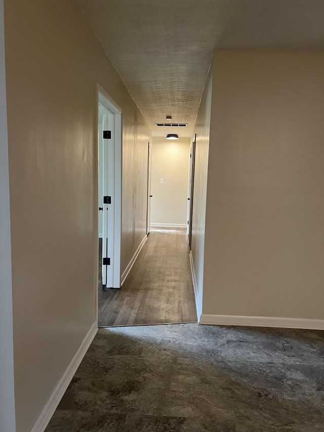 1846 S Nettleton Ave, Springfield, MO 65807 - corridor with baseboards
