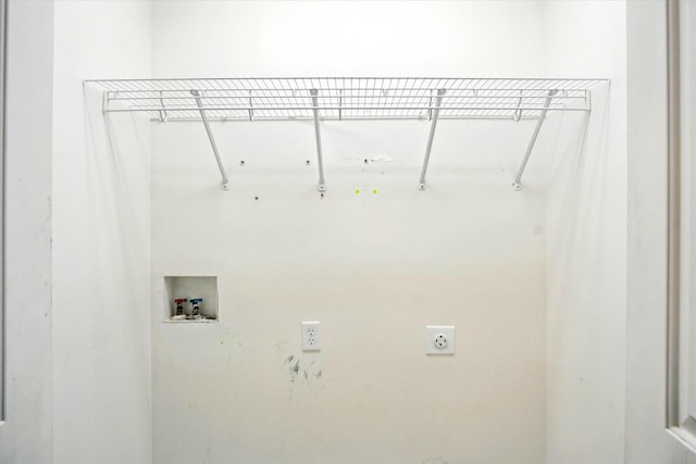 184 Crestwood Dr, Marshfield, MO 65706 - laundry area with electric dryer hookup and hookup for a washing machine