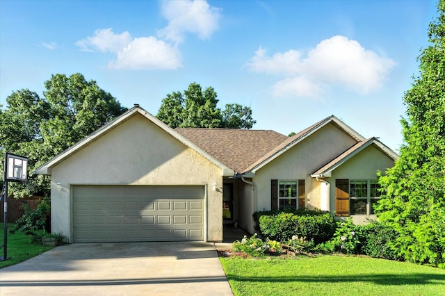 184 Crestwood Dr, Marshfield, MO 65706 - single story home featuring stucco siding, a garage, driveway, and roof with shingles