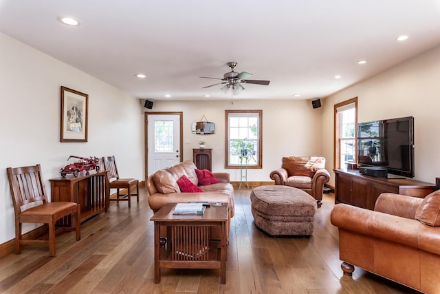 120 E Kennedy Blvd, Buffalo, MO 65622 - living area with recessed lighting, wood-type flooring, and a ceiling fan