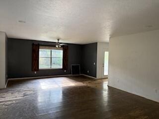 315 S Market St, Nixa, MO 65714 - view of unfurnished living room