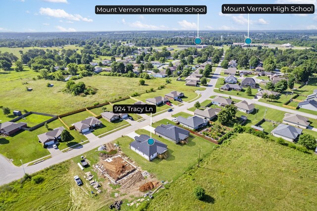 924 Tracy Ln, Mount Vernon, MO 65712 - photo 3