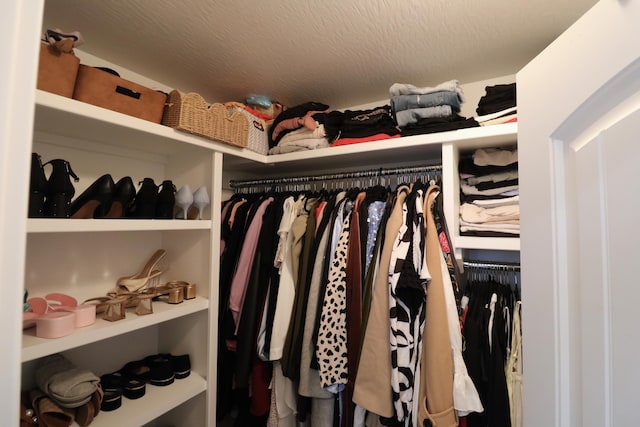 1224 S Mulberry Ave, Springfield, MO 65802 - view of spacious closet