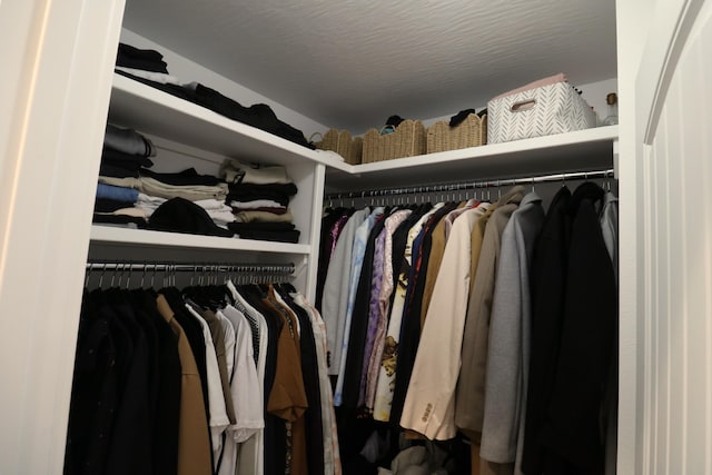 1224 S Mulberry Ave, Springfield, MO 65802 - view of spacious closet
