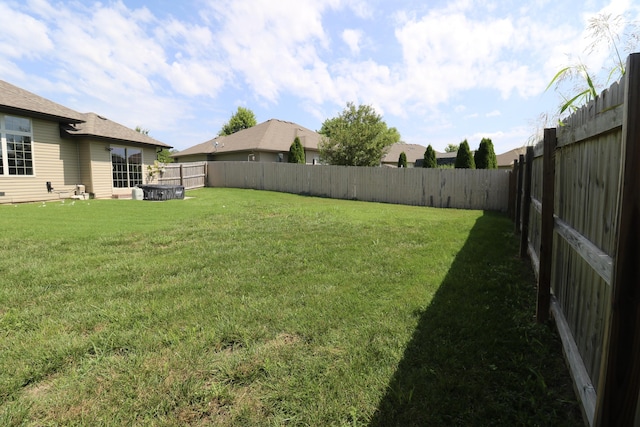 1224 S Mulberry Ave, Springfield, MO 65802 - view of fenced backyard
