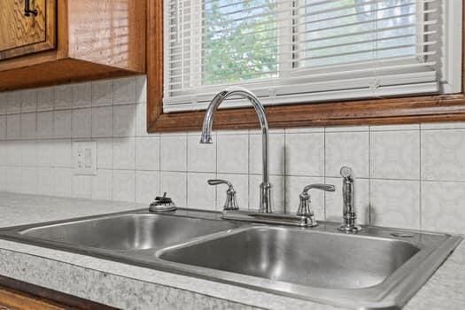 814 E Rodgers St, Republic, MO 65738 - photo 12