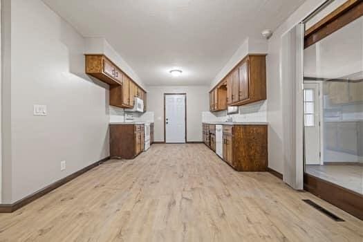 814 E Rodgers St, Republic, MO 65738 - photo 9