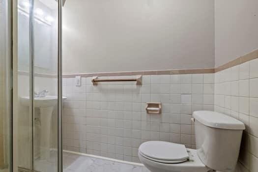 814 E Rodgers St, Republic, MO 65738 - photo 18