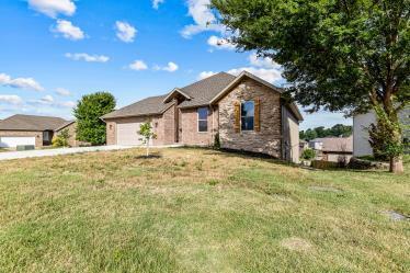 839 S Cobble Creek Blvd, Nixa, MO 65714 - photo 2
