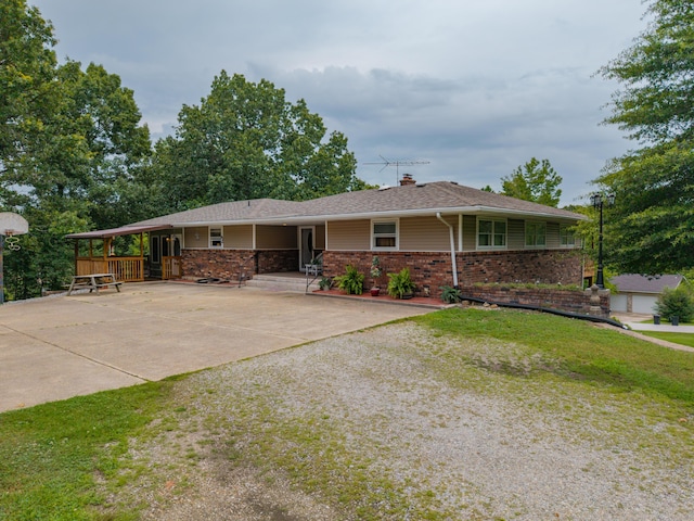 1904 Lakeview Dr, Ava, MO 65608 - photo 1