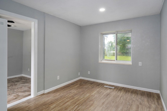 12 E Hawthorne St, Aurora, MO 65605 - photo 11