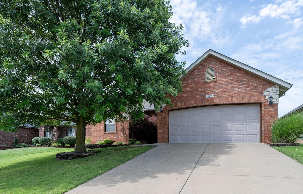 3803 W Erie St, Springfield, MO 65807 - photo 1