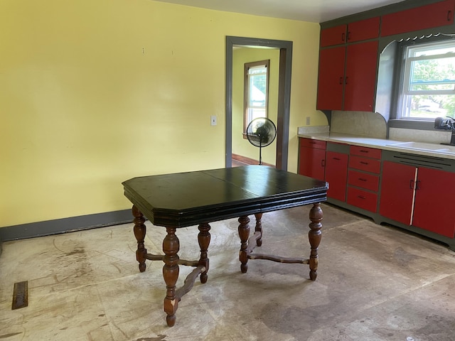 904 E Locust St, Bolivar, MO 65613 - photo 3