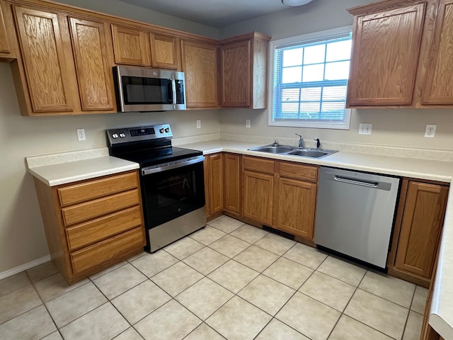 141 Jade Ct, Hollister, MO 65672 - photo 3