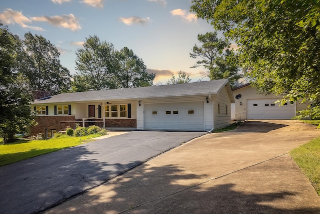 2010 Catalina Dr, West Plains, MO 65775 - photo 1