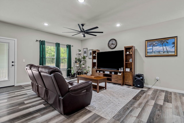 435 E Logan St, Willard, MO 65781 - photo 4