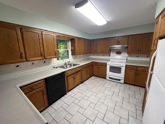 1111 Davis St, Cabool, MO 65689 - photo 9