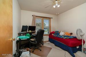 3120 S Newton Ave, Springfield, MO 65807 - photo 11