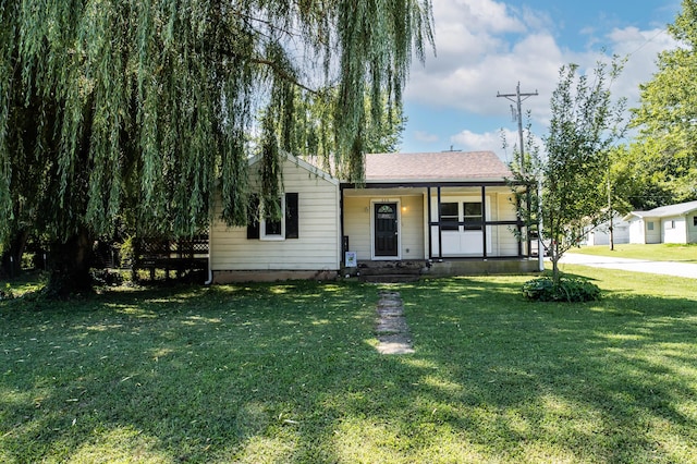 228 E Bedford St, Marshfield, MO 65706 - photo 1